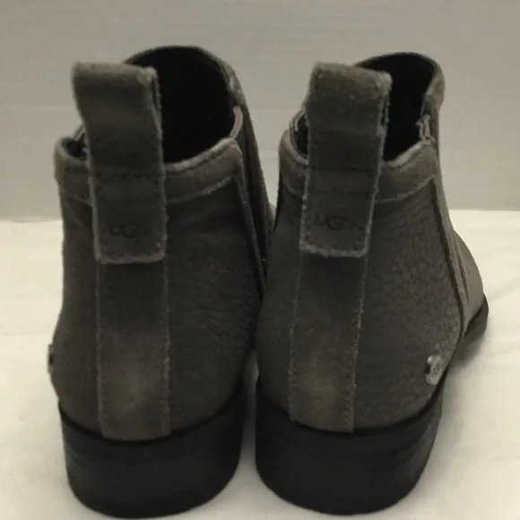 UGGS boot women size 5 - Picture 6 of 9